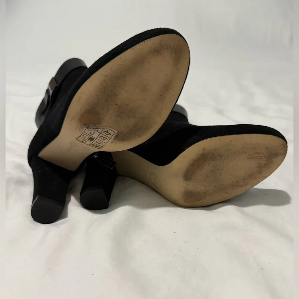 Michael Kors - Women’s- Black Ankle Booties - Size 5.5